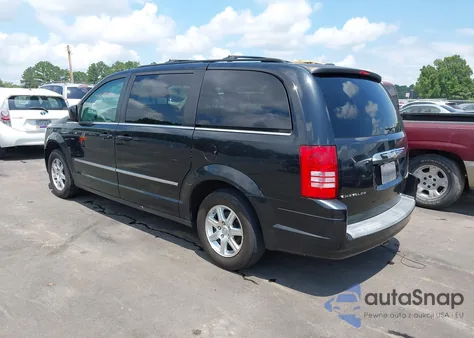 2009 Chrysler Town & Country Touring из США, поврежденный, VIN 2A8HR54199R635416